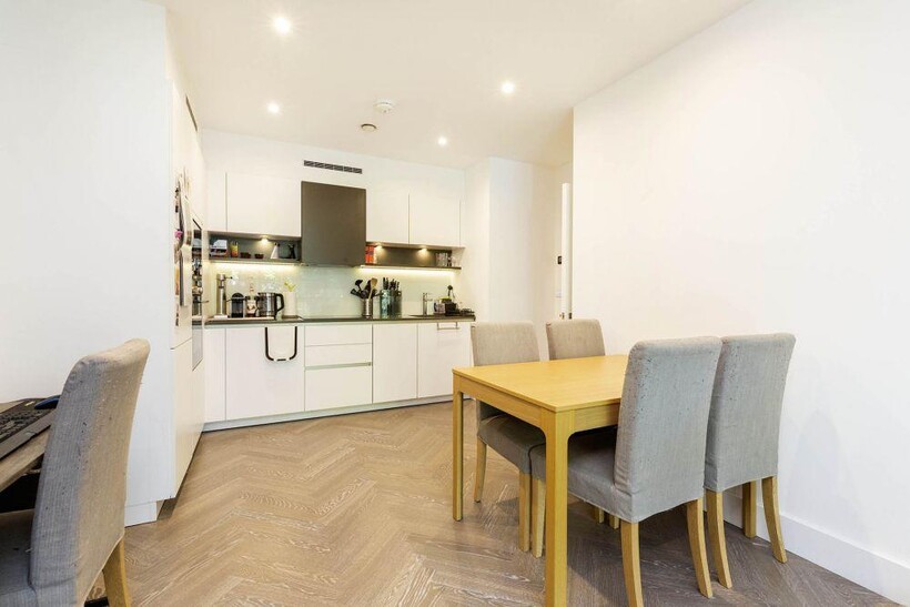 N7 2 bed apartment to rent - £3,250 pcm (£750 pw)