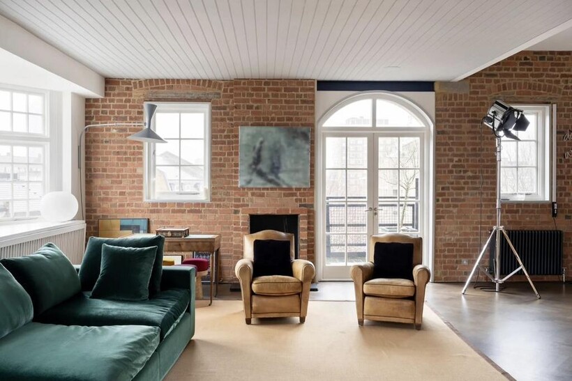 Battersea High Street, London SW11 3 bed flat to rent - £9,000 pcm (£2,077 pw)