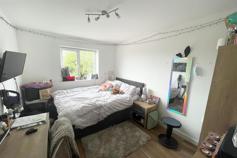 0 Oz X2x EPv Eq Lgt80s Jd Mtw.jpg