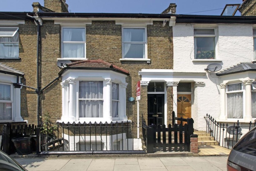 Yeldham Road,  London, W6 2 bed terraced house to rent - £2,650 pcm (£612 pw)