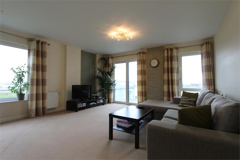 City Peninsula, 25 Barge Walk... 2 bed apartment to rent - £2,450 pcm (£565 pw)