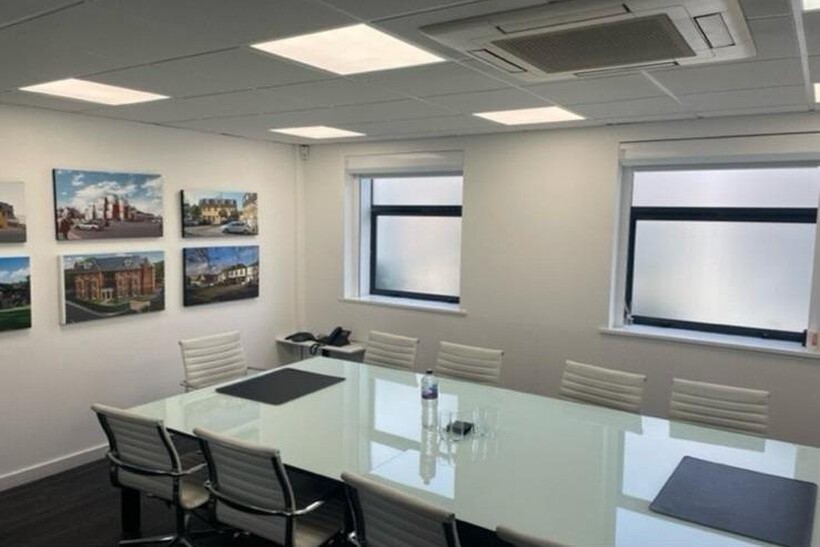 5 Stirling Court Yard, Stirling Way... Property to rent - £2,000 pcm (£462 pw)