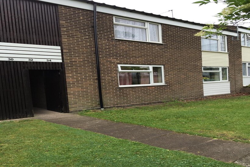 Underwood Close, Edgbaston B15 2 bed flat to rent - £1,050 pcm (£242 pw)