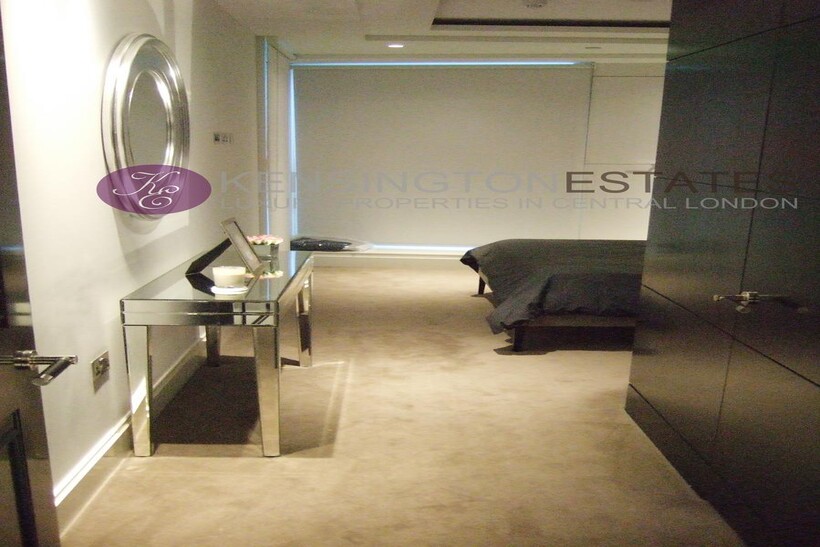 Kensington High Street, London W14 1 bed apartment to rent - £3,683 pcm (£850 pw)