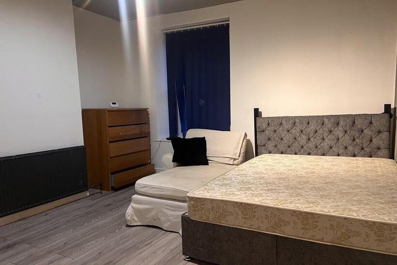 Slinn Street, Sheffield S10 4 bed terraced house to rent - £1,400 pcm (£323 pw)