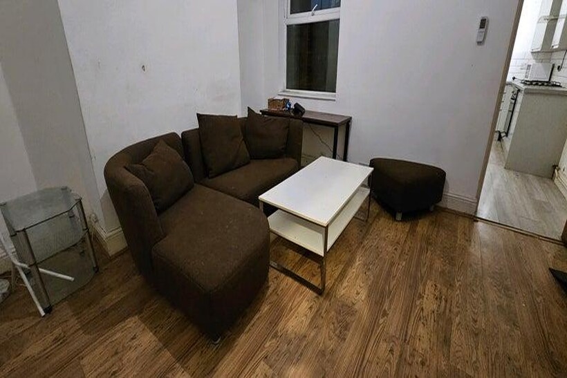 Grange Street, Salford M6 3 bed terraced house to rent - £1,395 pcm (£322 pw)