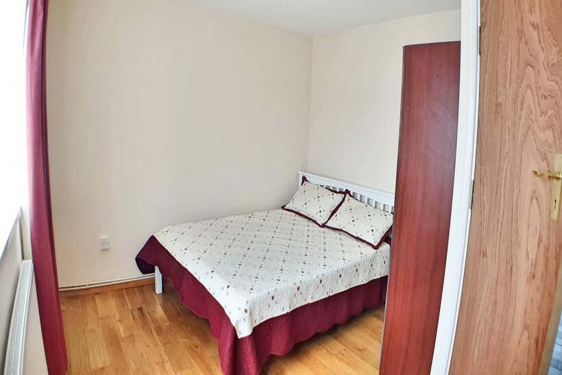 Ricardo Street, London E14 2 bed flat to rent - £2,000 pcm (£462 pw)