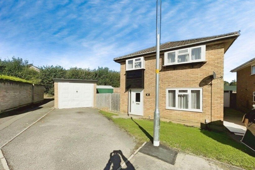 Chepstow Close, Toothill, Swindon... 4 bed detached house to rent - £1,500 pcm (£346 pw)