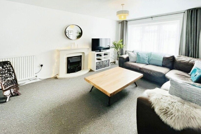 Chepstow Close, Toothill, Swindon... 4 bed detached house to rent - £1,500 pcm (£346 pw)
