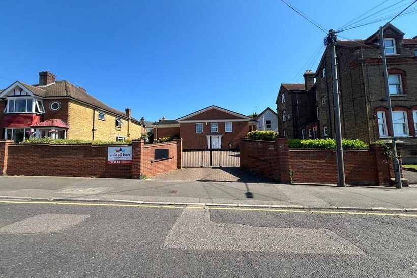 High Street, Ramsgate CT11 Property to rent - £2,000 pcm (£462 pw)