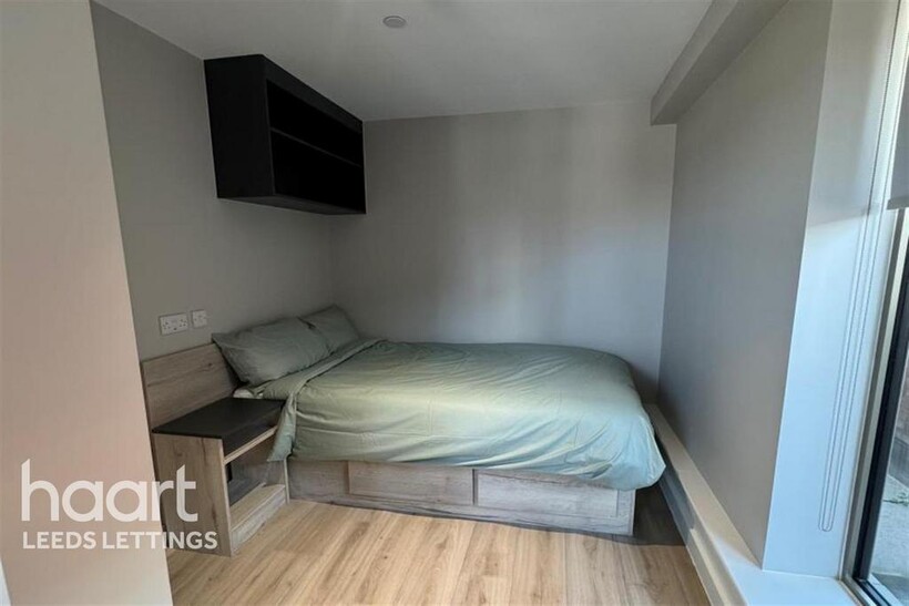 Briggate Studios 1 bed flat to rent - £880 pcm (£203 pw)
