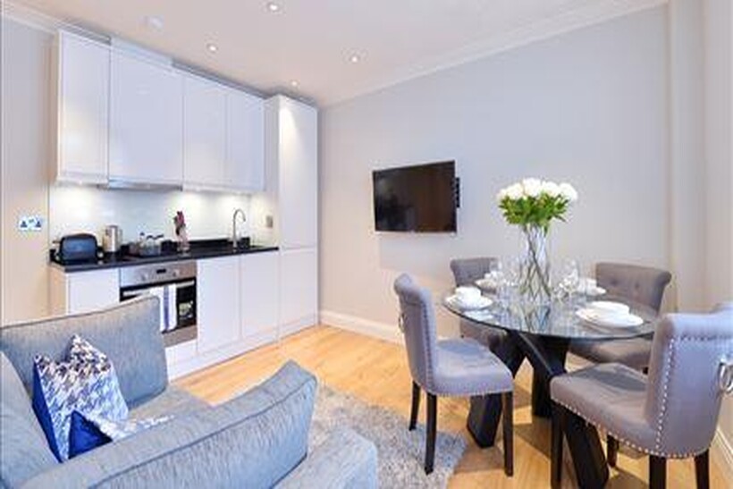 Hill Street, London W1J 1 bed flat to rent - £3,120 pcm (£720 pw)