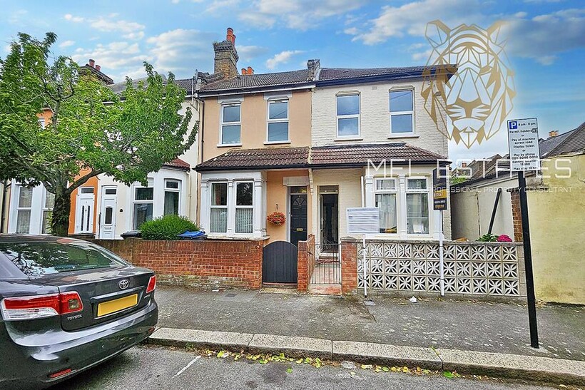 Lancing Road, Croydon CR0 3 bed end of terrace house to rent - £2,200 pcm (£508 pw)