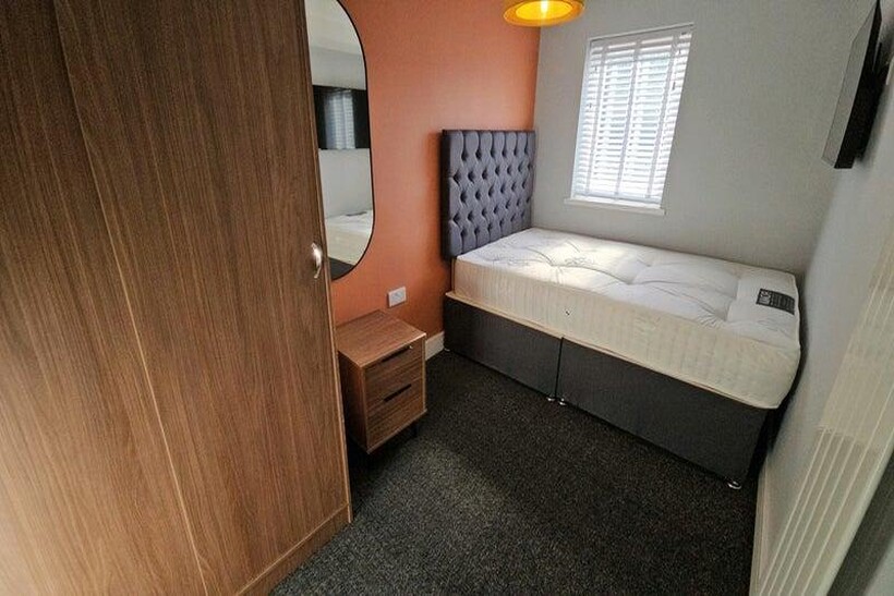 Chorley Road (En Suite room, Bills... 5 bed house share to rent - £650 pcm (£150 pw)
