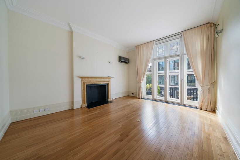 Wigmore Street, London W1U 2 bed apartment to rent - £7,908 pcm (£1,825 pw)