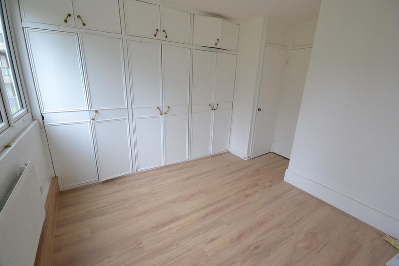 Waynflete Square, London W10 3 bed flat to rent - £3,400 pcm (£785 pw)
