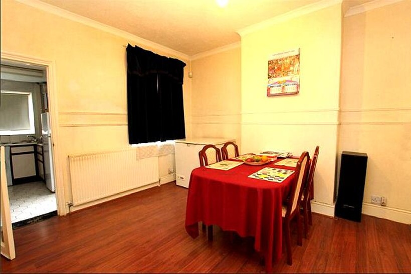 Marmadon Road, London SE18 2 bed terraced house to rent - £2,000 pcm (£462 pw)