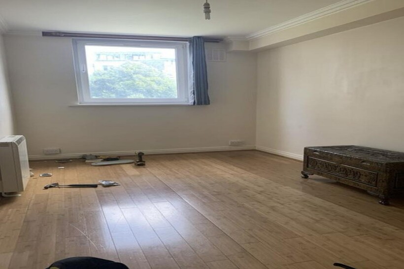 Mercator Road, London SE13 2 bed apartment to rent - £1,650 pcm (£381 pw)