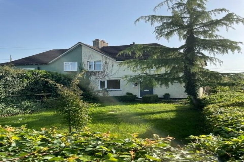 Corsham Road, Lacock SN15 3 bed semi-detached house to rent - £1,300 pcm (£300 pw)
