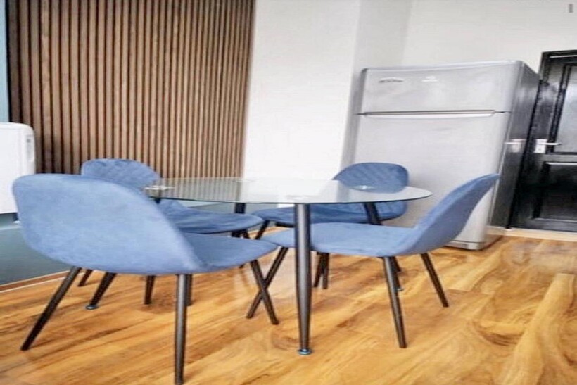 Whitton Dene, Isleworth TW7 1 bed flat to rent - £1,650 pcm (£381 pw)