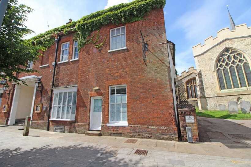 Church Street, Baldock, SG7 Property to rent - £2,083 pcm (£481 pw)