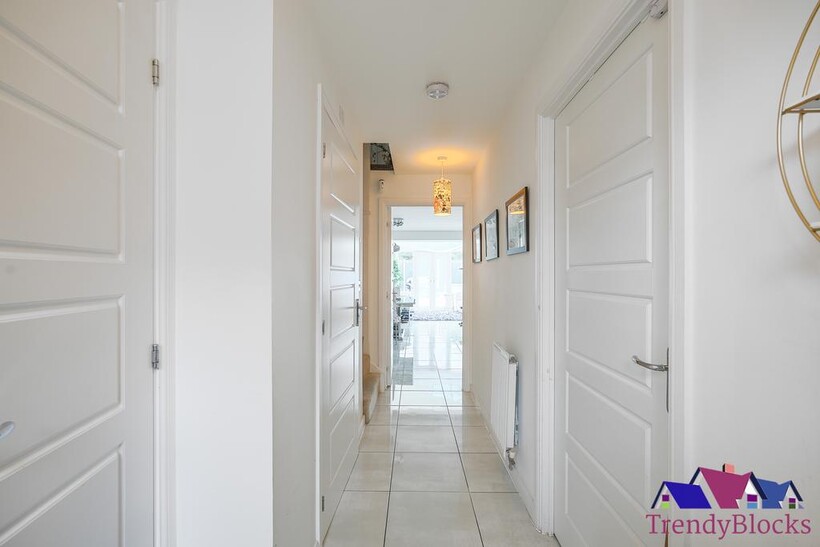 Malt Kiln Place, Dartford DA2 4 bed semi-detached house to rent - £2,400 pcm (£554 pw)