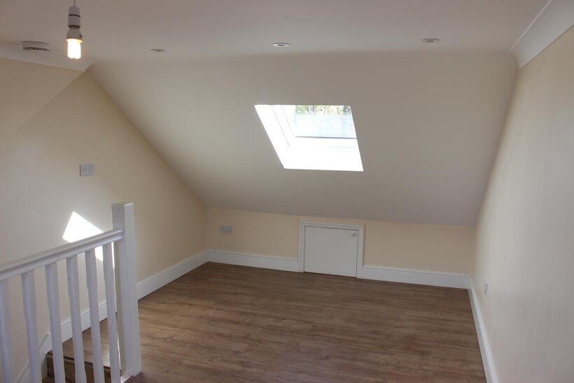 Thorney Lane North, Iver SL0 3 bed terraced house to rent - £1,600 pcm (£369 pw)