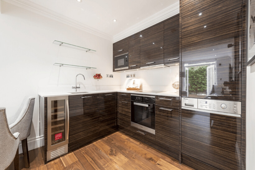 Kensington Garden Square, Bayswater... 1 bed apartment to rent - £3,142 pcm (£725 pw)