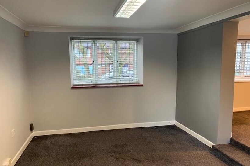 Park Road, Petersfield Property to rent - £795 pcm (£183 pw)