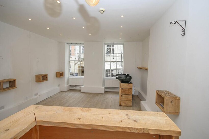 8 Guildhall Hill, Norwich, NR2 Property to rent - £1,000 pcm (£231 pw)