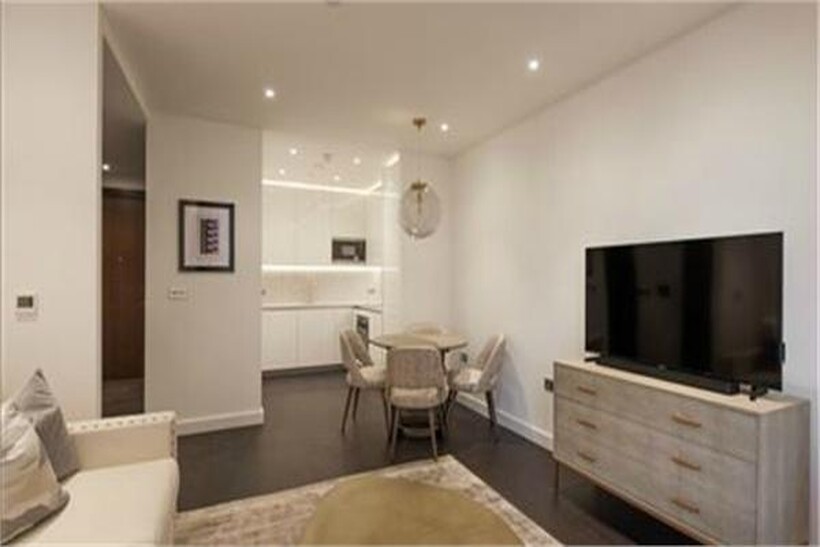 Ponton Road, The Residence, London, SW11 1 bed apartment to rent - £3,142 pcm (£725 pw)