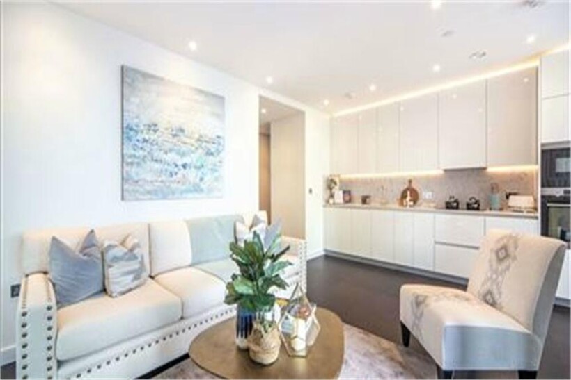 Ponton Road, The Residence, London, SW11 2 bed apartment to rent - £4,333 pcm (£1,000 pw)