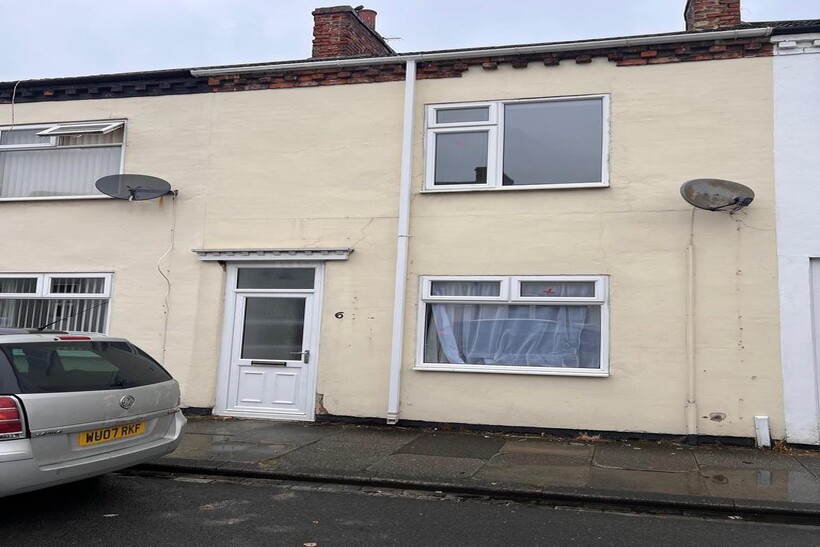 Hallifield Street, Stockton-on-Tees TS20 2 bed terraced house to rent - £595 pcm (£137 pw)