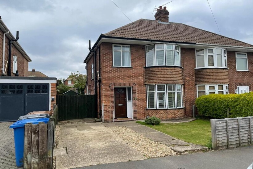 Ashcroft Road, Ipswich IP1 3 bed semi-detached house to rent - £1,250 pcm (£288 pw)