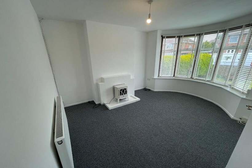 Ashcroft Road, Ipswich IP1 3 bed semi-detached house to rent - £1,250 pcm (£288 pw)