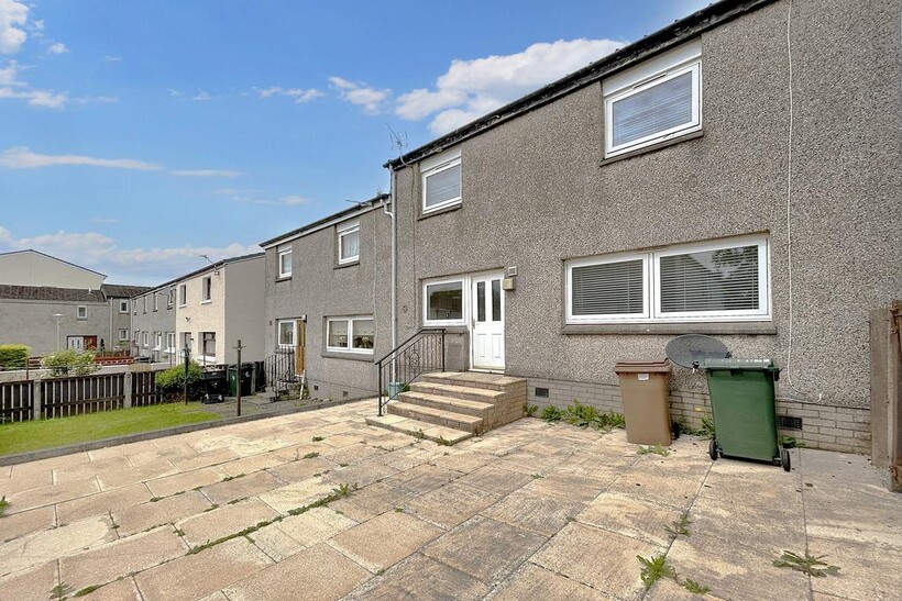 Huntly Court, Kilmarnock KA3 2 bed terraced house to rent - £695 pcm (£160 pw)