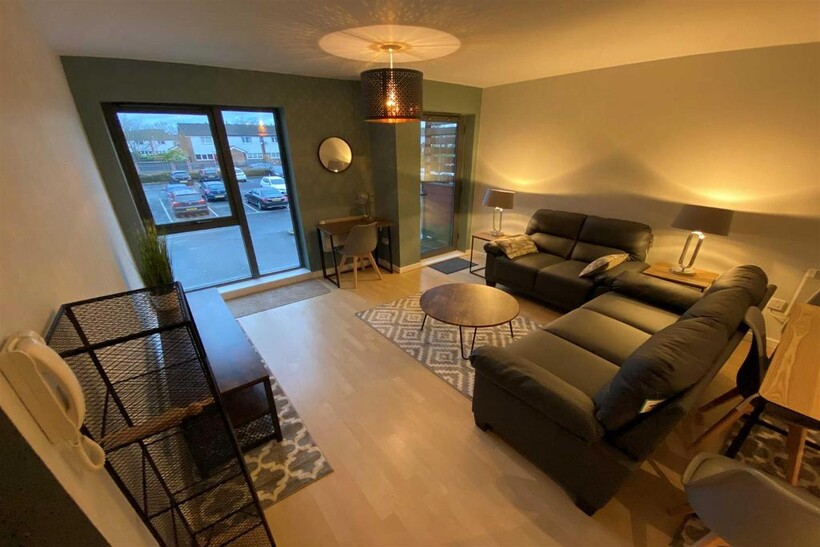 Quay 5, Ordsall Lane Block B, Salford 2 bed flat to rent - £925 pcm (£213 pw)