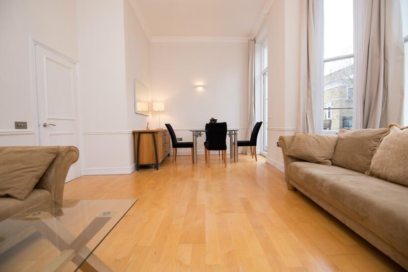 CROMWELL CRESCENT, KENSINGTON, SW5 2 bed flat to rent - £5,200 pcm (£1,200 pw)