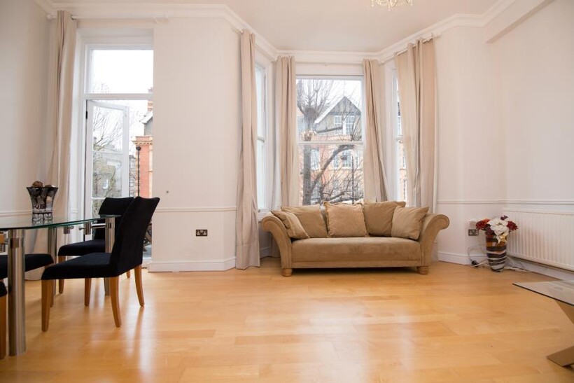 CROMWELL CRESCENT, KENSINGTON, SW5 2 bed flat to rent - £5,200 pcm (£1,200 pw)