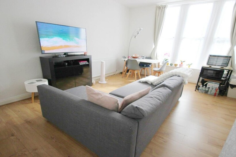 97 Ashburnham Road, Bedfordshire MK40 1 bed apartment to rent - £850 pcm (£196 pw)