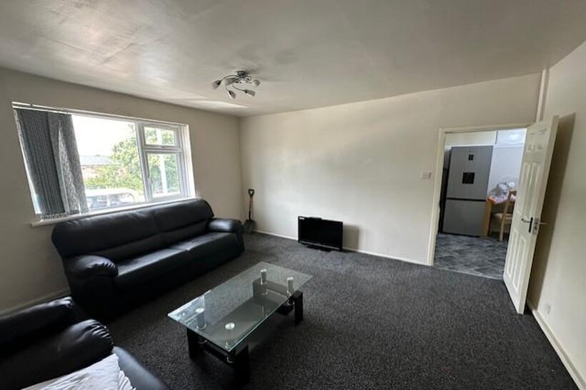 Princess Road, Manchester M14 2 bed flat to rent - £1,200 pcm (£277 pw)