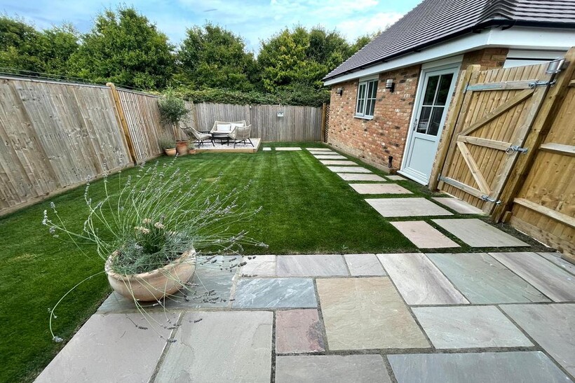 Edward Way, Polegate  BN26 3 bed semi-detached house to rent - £1,800 pcm (£415 pw)