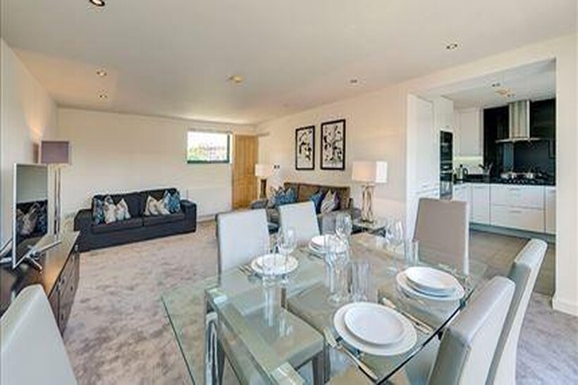 South Kensington, London. SW3 2 bed apartment to rent - £5,200 pcm (£1,200 pw)