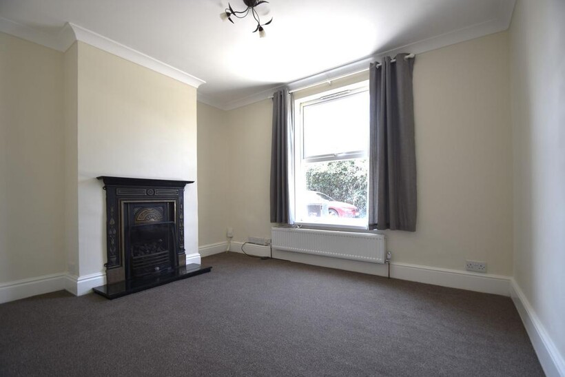 Worsley Road, Newport PO30 3 bed semi-detached house to rent - £1,150 pcm (£265 pw)