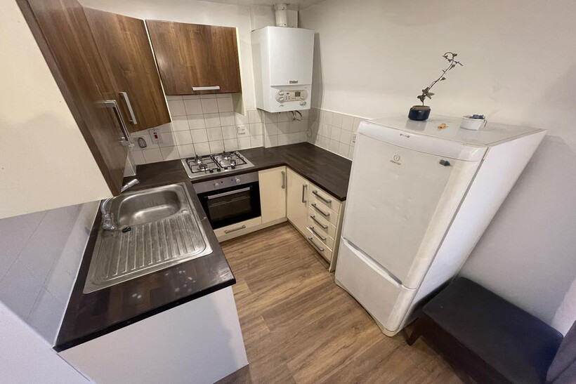 Palmerston Road, Wealdstone HA3 1 bed flat to rent - £1,200 pcm (£277 pw)