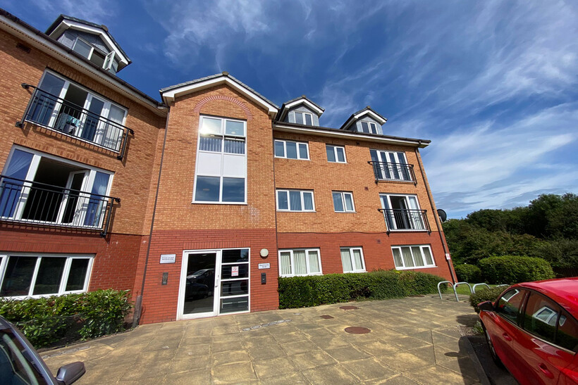 Taylforth Close, Liverpool L9 2 bed apartment to rent - £845 pcm (£195 pw)