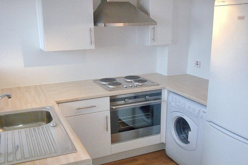 Kilvey Terrace, Swansea SA1 1 bed apartment to rent - £895 pcm (£207 pw)