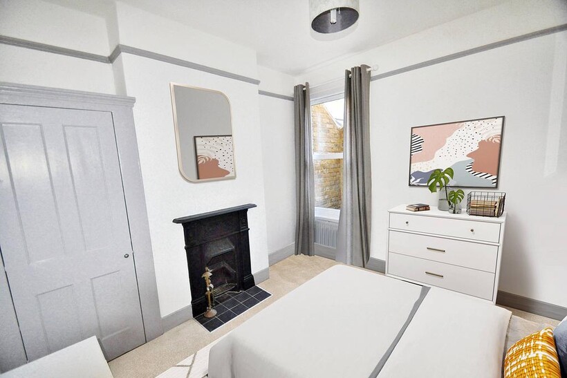 Lochaline Street, London W6 1 bed in a house share to rent - £1,050 pcm (£242 pw)