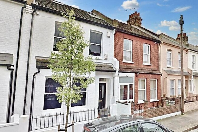 Lochaline Street, London W6 1 bed in a house share to rent - £1,050 pcm (£242 pw)