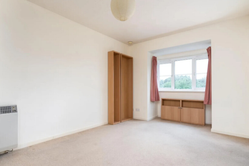 West Drayton UB7 1 bed apartment to rent - £1,400 pcm (£323 pw)
